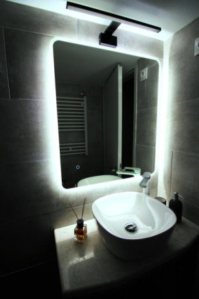 Yannis Apartments